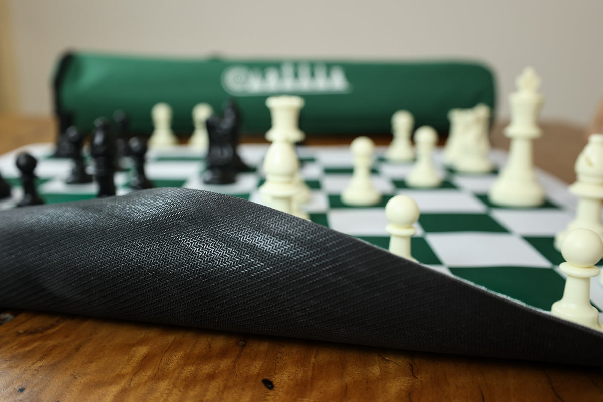 LPG Club Chess Set - Green
