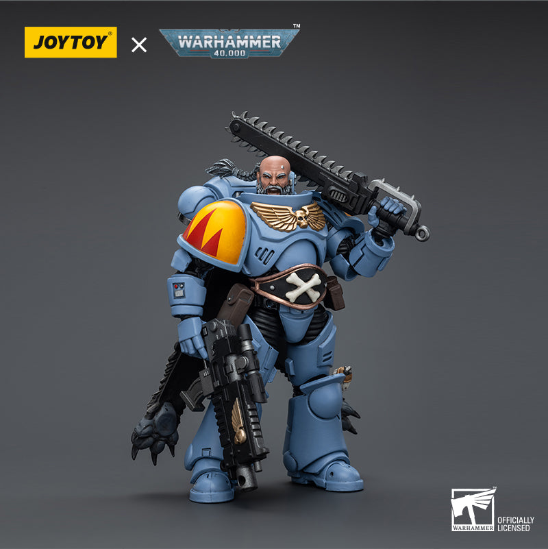 Warhammer Collectibles: 1/18 Scale Space Marines Space Wolves Claw Pack Brother Gunnar (Preorder)