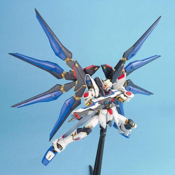 Bandai MG 1/100 Strike Freedom Gundam
