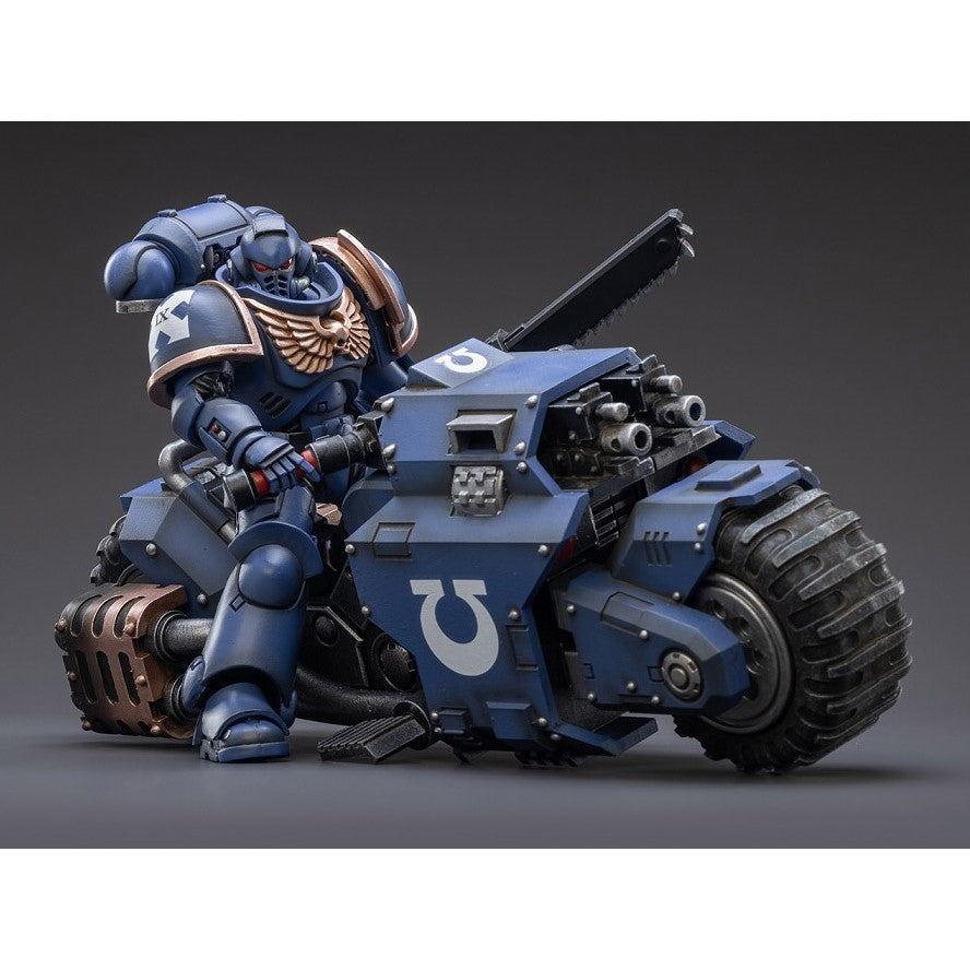Warhammer Collectibles: 1/18 Scale Space Marines Ultramarines Outriders