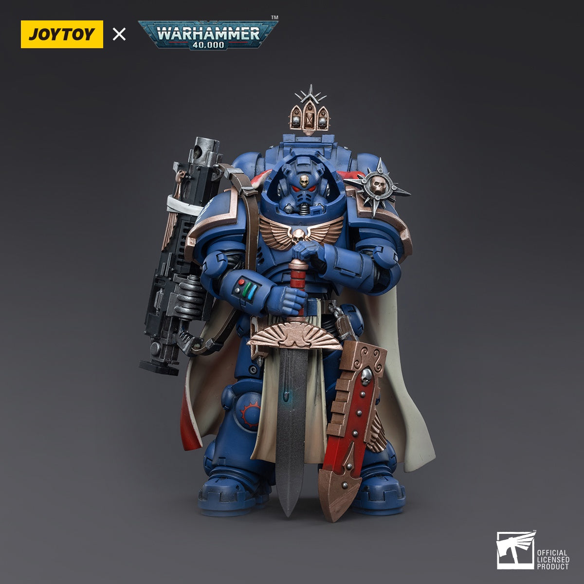 Warhammer Collectibles: 1/18 Scale Ultramarines Captain With Master-crafted Heavy Bolt Rifle