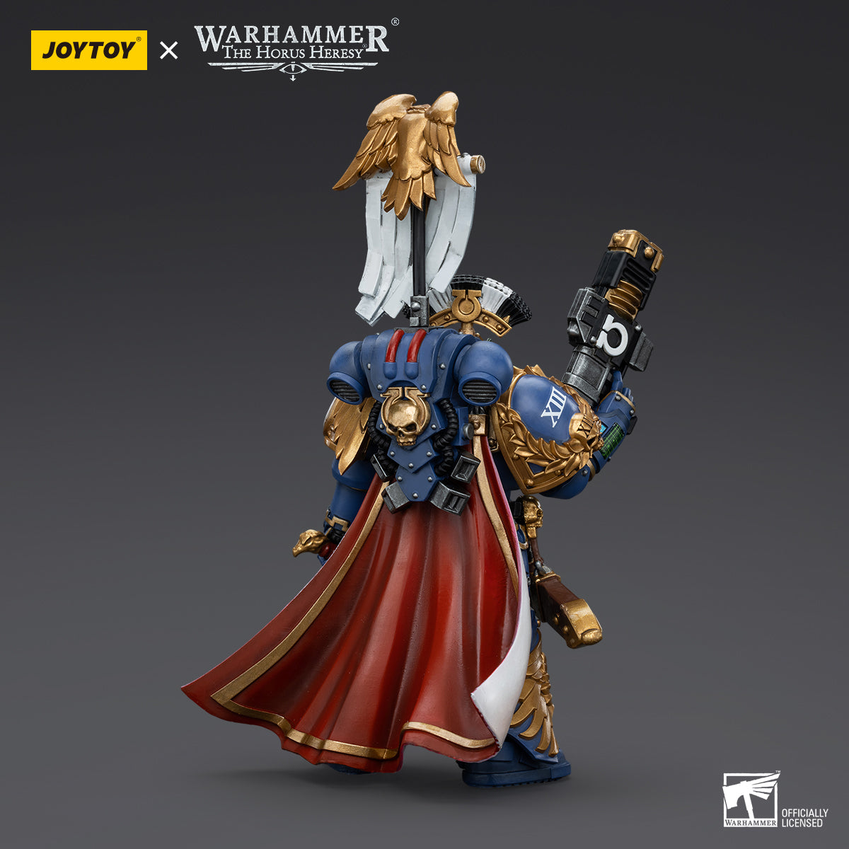 Warhammer Collectibles: 1/18 Scale Ultramarines Legion Praetor with Power Sword and Volkite Serpenta (Preorder)