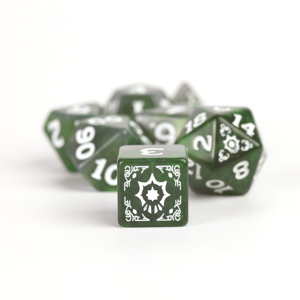 Sirius Dice - Dungeons &amp; Dragons Adventure Dice - Cleric - Green (Preorder)