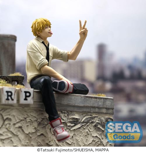 Chainsaw Man Denji Perching Figure