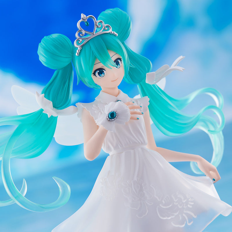 Hatsune Miku - 15th Anniversary KEI Ver.