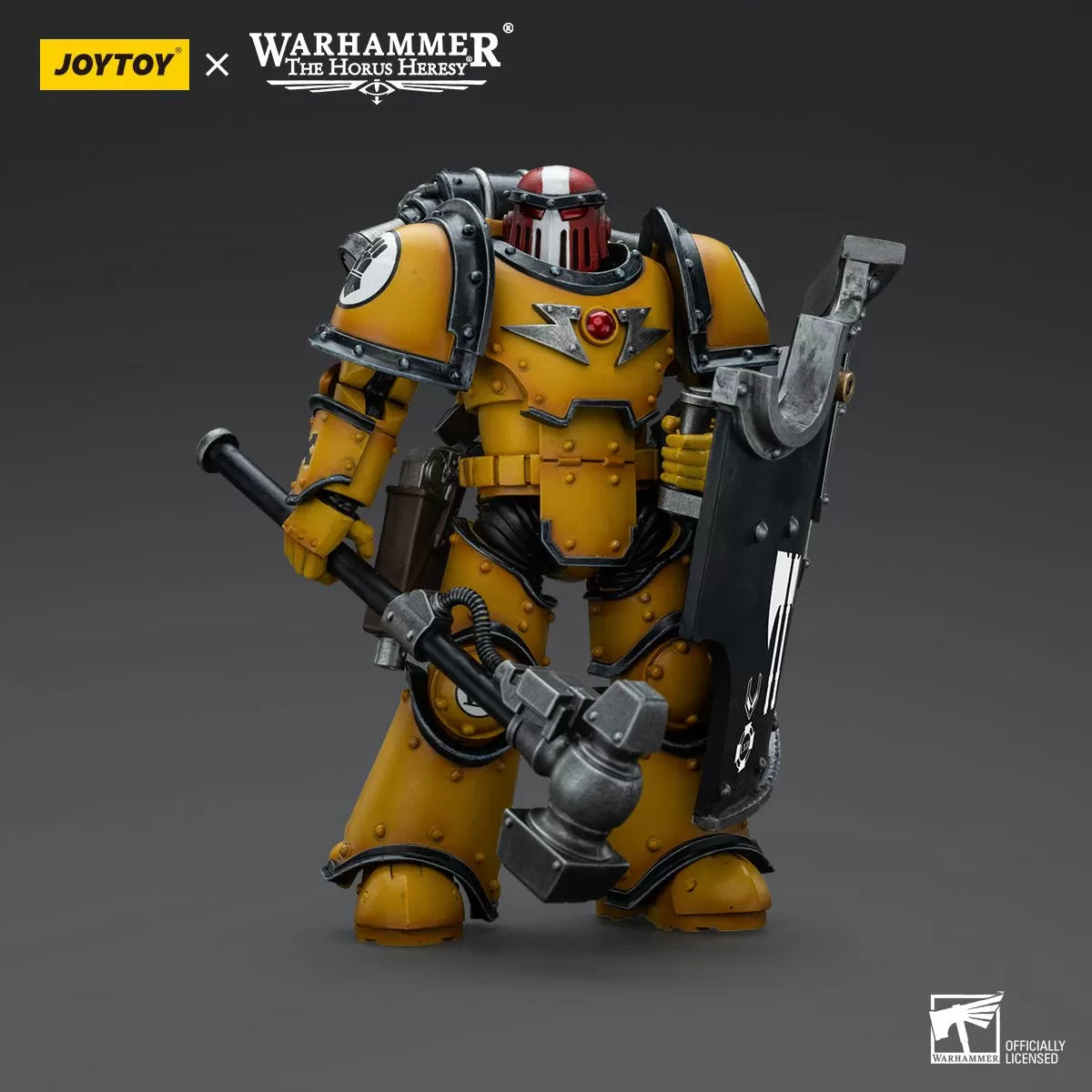 Warhammer Collectibles: 1/18 Scale Imperial Fists Legion MkIII Breacher Squad Sergeant with Hammer - Preorder