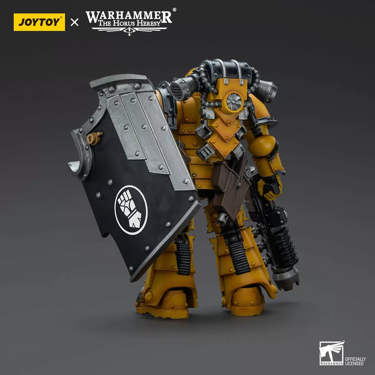 Warhammer Collectibles: 1/18 Scale Imperial Fists Legion MkIII Breacher Squad Legion Breacher w Gun - Preorder