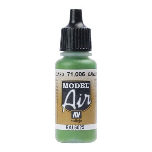 Vallejo Model Air - Cam Light Green 17ml Acrylic Paint (AV71006)