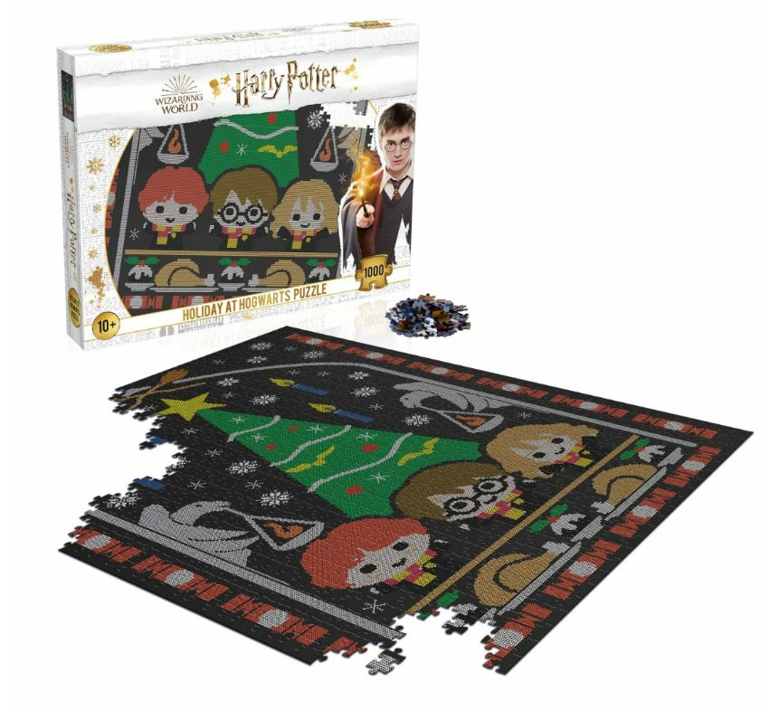 Harry Potter Christmas Holiday at Hogwarts - 1000 Piece Jigsaw