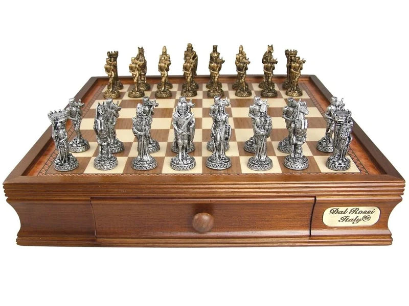 Dal Rossi - 95mm Medieval Chess Set